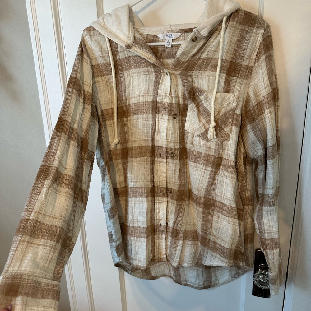 Women’s Time & Tru ivory & brown plaid button up top with hood